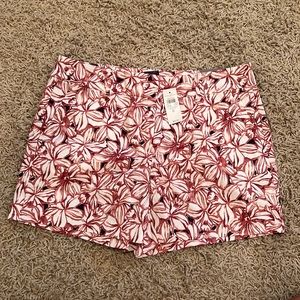 NWT Ann Taylor Hibiscus Print Shorts Size 8
